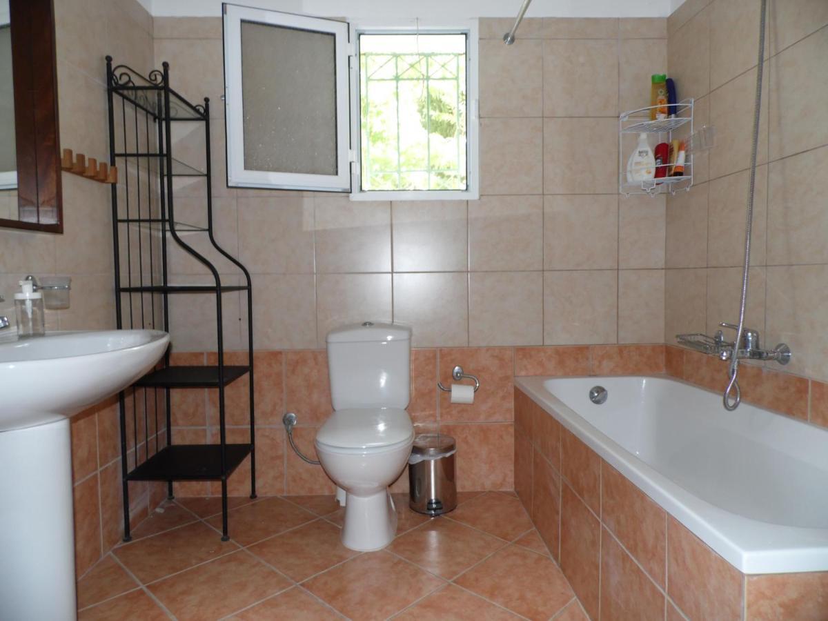 Theni Olive Grove Villa Kato Yerakarion エクステリア 写真