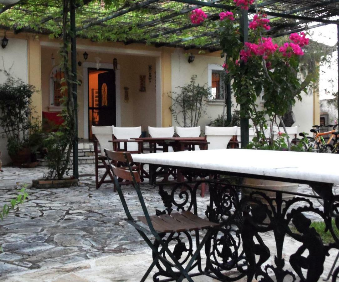 Theni Olive Grove Villa Kato Yerakarion エクステリア 写真