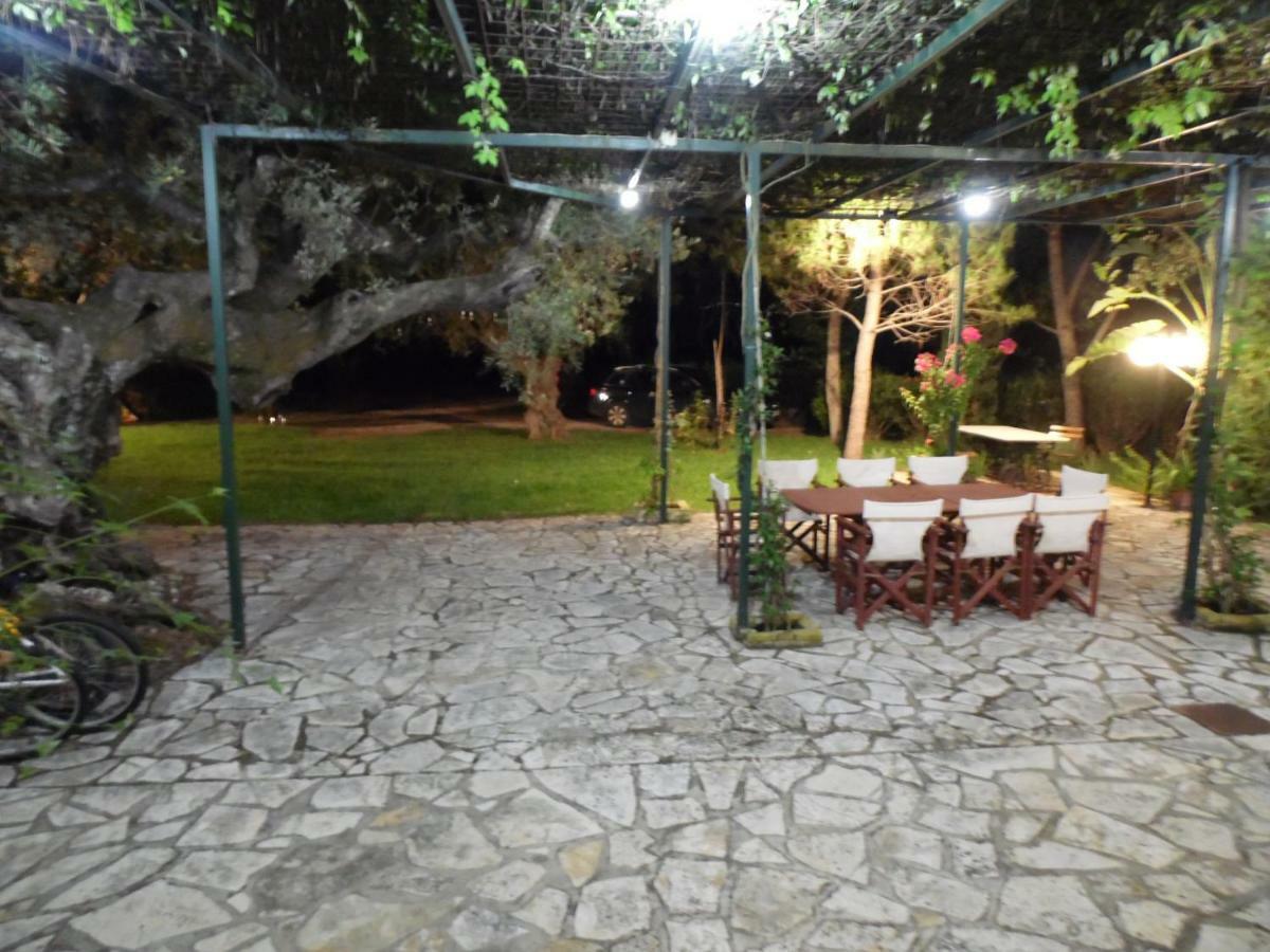 Theni Olive Grove Villa Kato Yerakarion エクステリア 写真